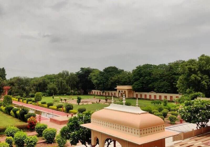 Fotos del hotel Umaid Lake Palace  An Organic Retreat:  17