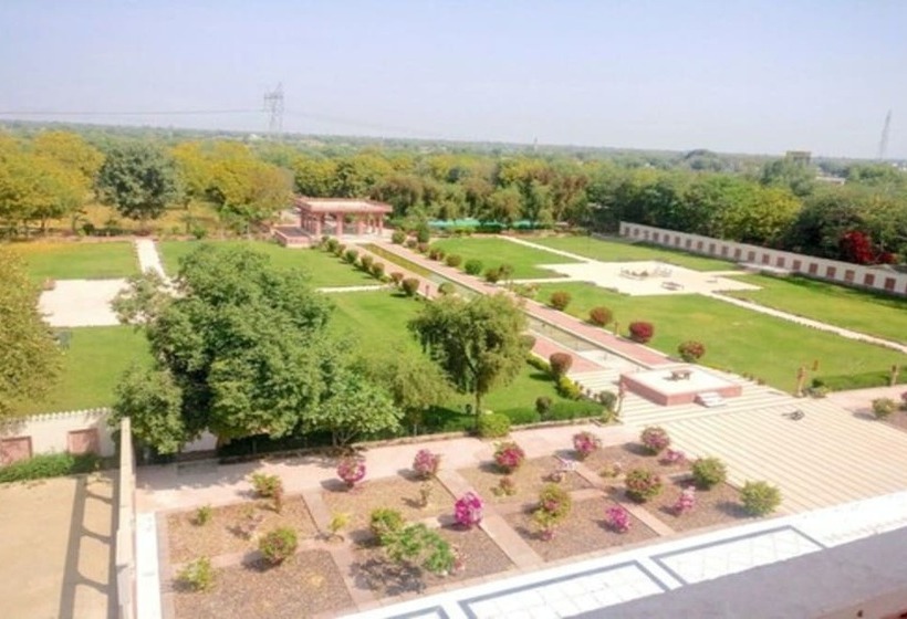 Fotos del hotel Umaid Lake Palace  An Organic Retreat:  24