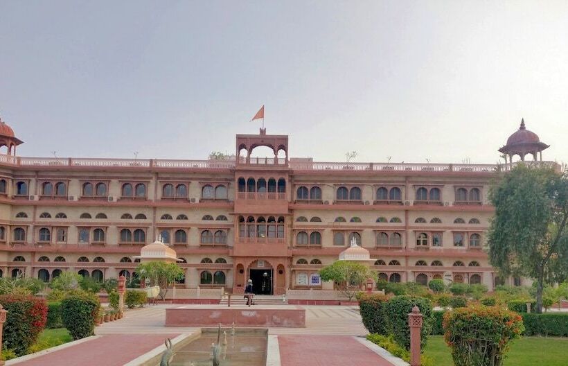 Fotos del hotel Umaid Lake Palace  An Organic Retreat:  28