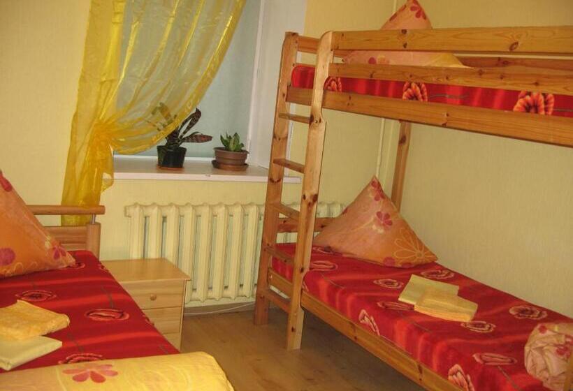 هاستل Central Park Rooms