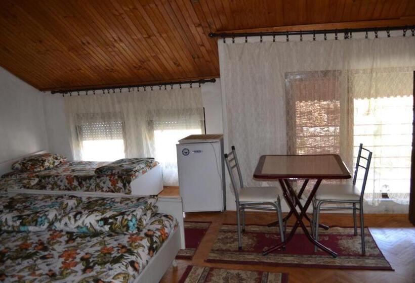 Hostel Valentin