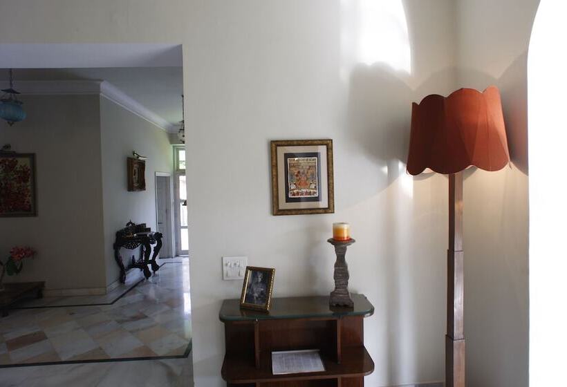 هتل Barwara Kothi