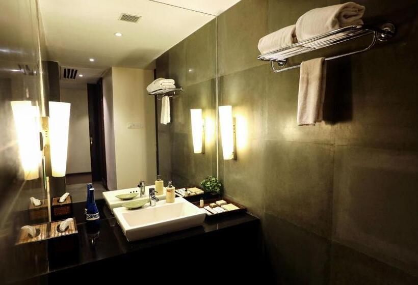 Отель Blue Ocean The Fern Resort & Spa Ganpatipule