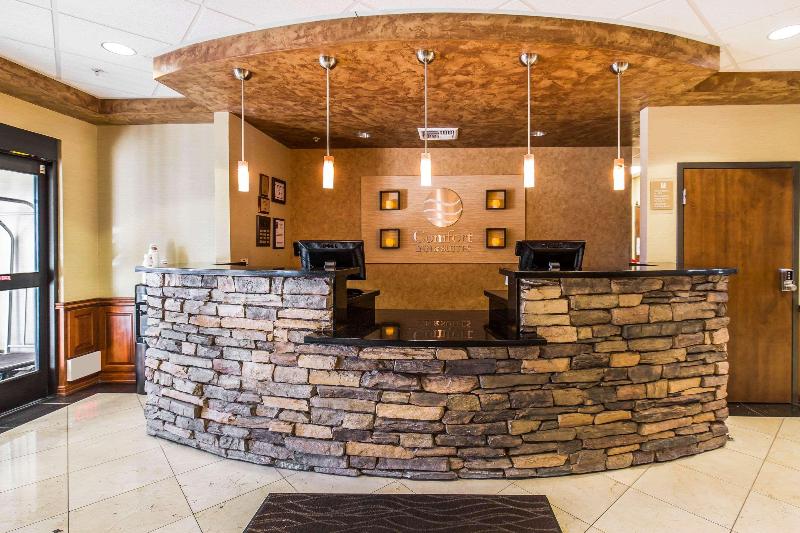 هتل Comfort Inn & Suites Henderson  Las Vegas