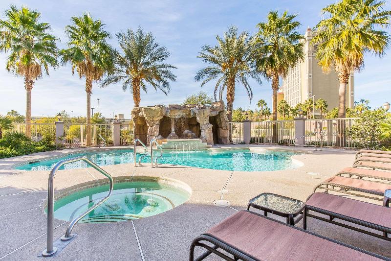 هتل Comfort Inn & Suites Henderson  Las Vegas