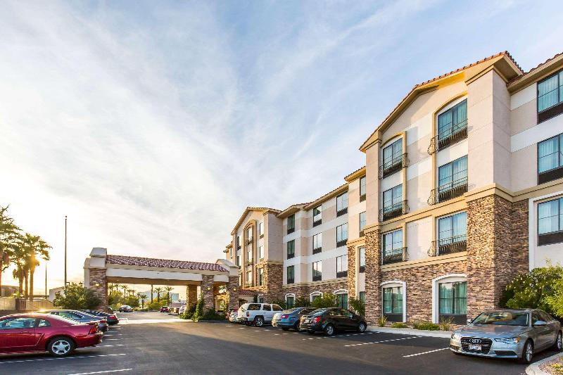 هتل Comfort Inn & Suites Henderson  Las Vegas