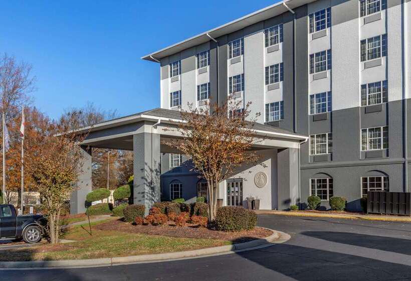 ホテル Comfort Suites Pineville  Ballantyne Area