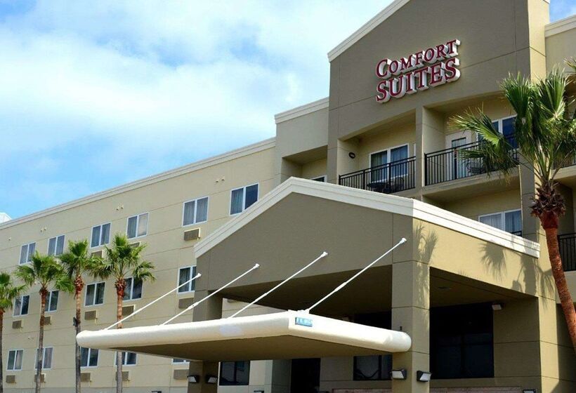 هتل Comfort Suites Beachside