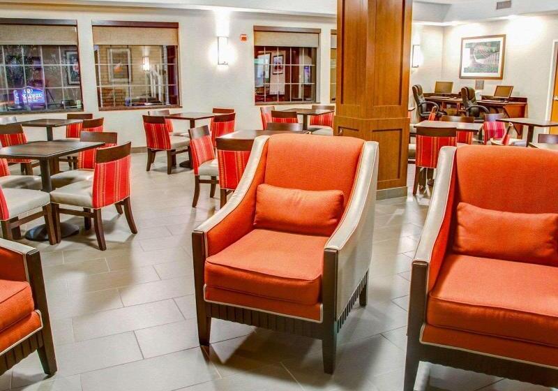 هتل Comfort Suites Tyler South