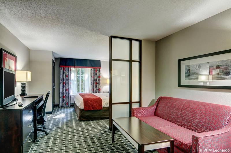 هتل Comfort Suites Williamsburg Historic Area