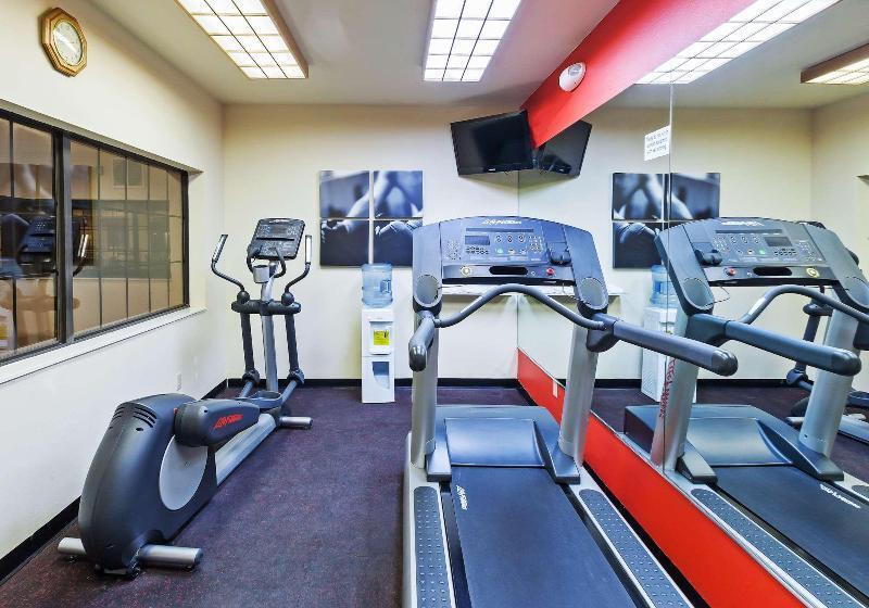 בית מלון כפרי Country Inn & Suites By Radisson, Lubbock, Tx