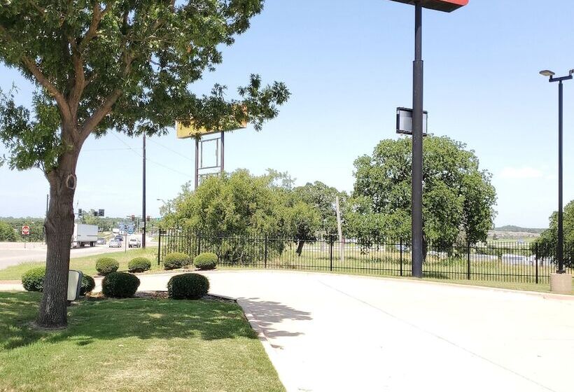 هتل Econo Lodge Weatherford