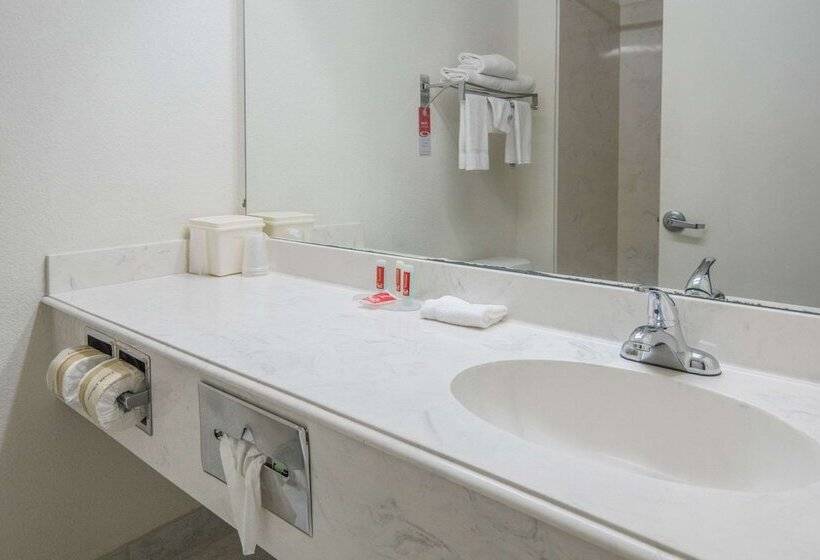 هتل Econo Lodge Weatherford