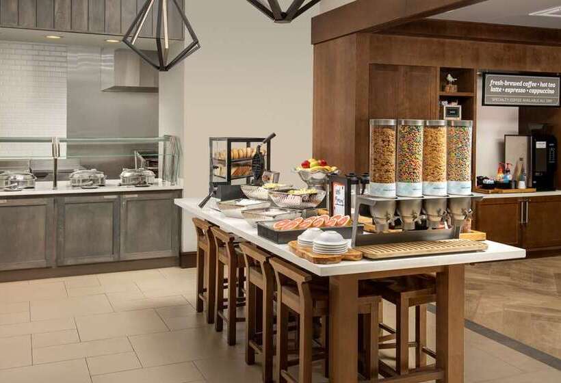 هتل Hilton Garden Inn Columbia Airport
