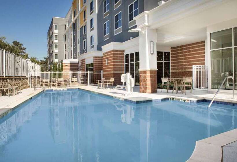 هتل Hilton Garden Inn Columbia Airport