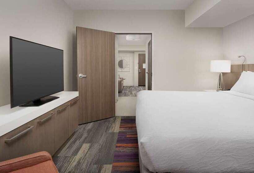 هتل Hilton Garden Inn Columbia Airport