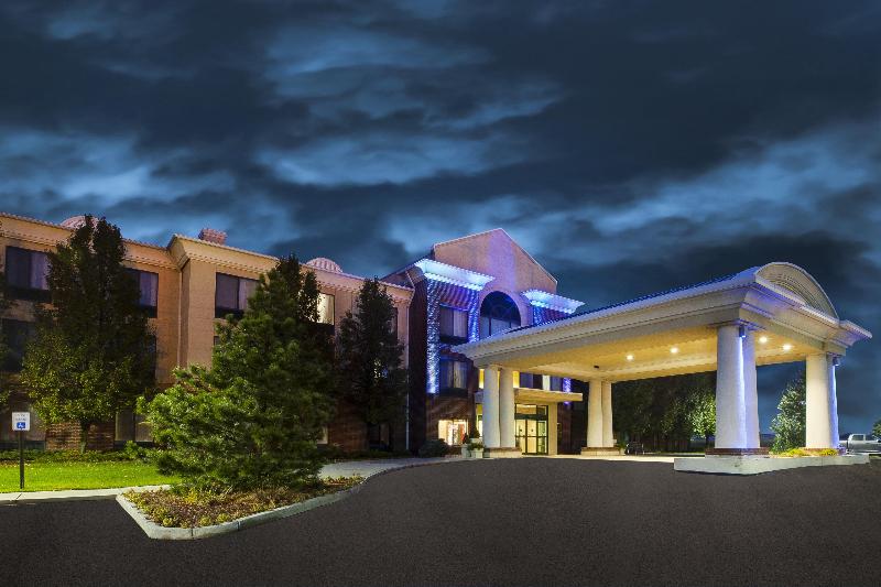 فندق Holiday Inn Express  & Suites Bryanmontpelier