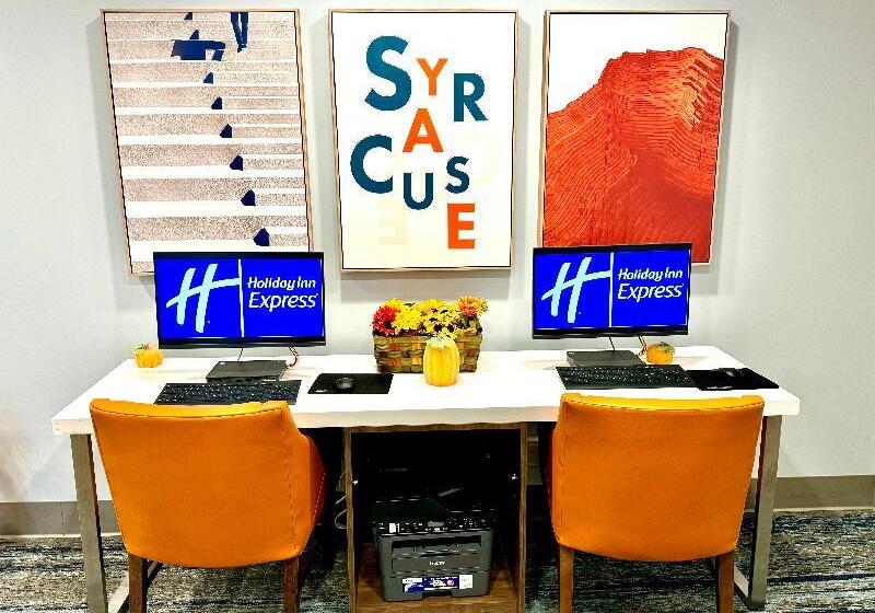 هتل Holiday Inn Express & Suites Dewitt   Syracuse, An Ihg