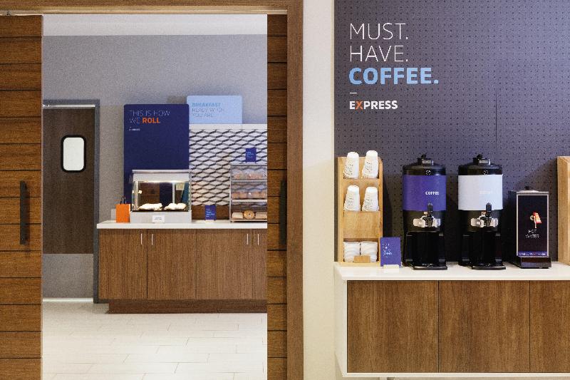 هتل Holiday Inn Express & Suites Dewitt   Syracuse, An Ihg