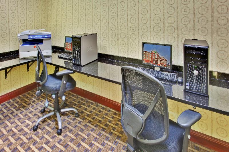 هتل Holiday Inn Express & Suites Dewitt   Syracuse, An Ihg
