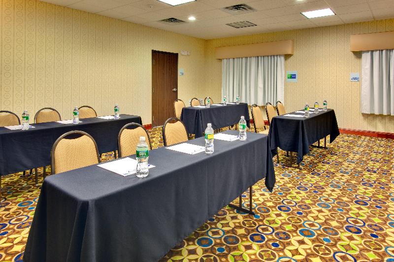 هتل Holiday Inn Express & Suites Dewitt   Syracuse, An Ihg