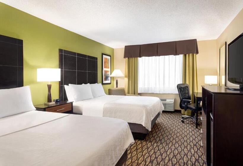 هتل Holiday Inn Express  & Suites Edmond