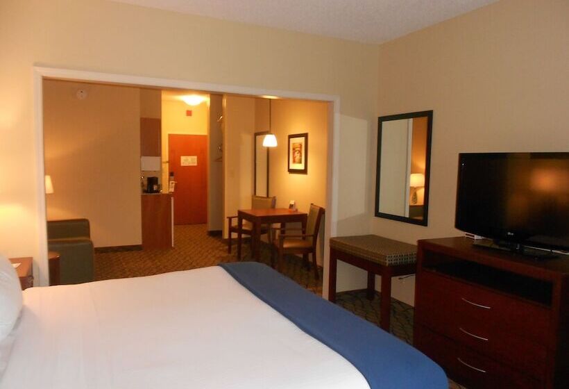 Отель Holiday Inn Express & Suites Lancaster By Ihg