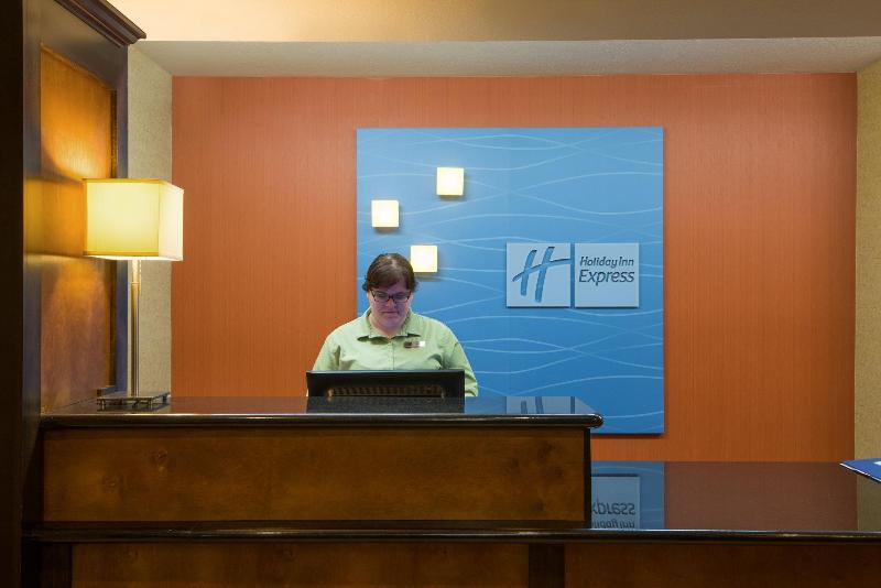 Holiday Inn Express Hotel & Suites Wauseon, An Ihg