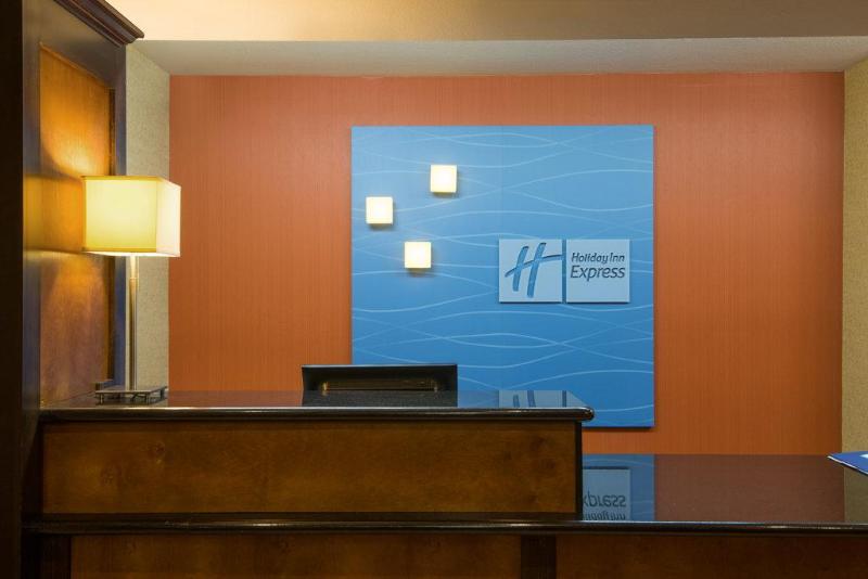 Holiday Inn Express Hotel & Suites Wauseon, An Ihg