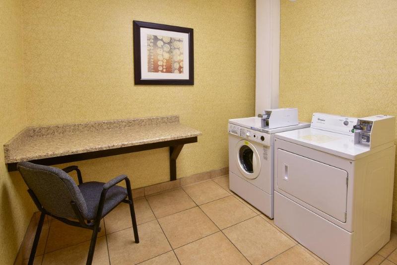 Holiday Inn Express Hotel & Suites Wauseon, An Ihg