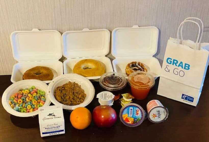 هتل Holiday Inn Express Maspeth, An Ihg