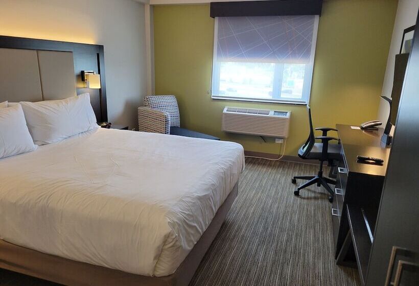 هتل Holiday Inn Express Maspeth, An Ihg