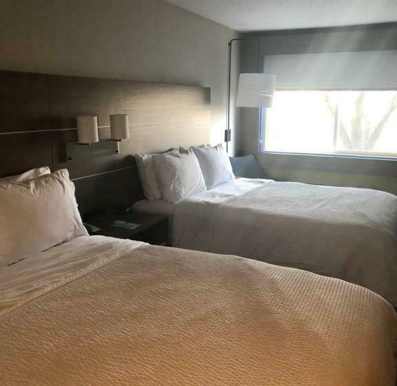 فندق Holiday Inn Express Mt. Vernon, An Ihg