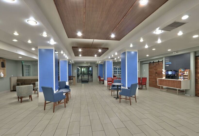 هتل Holiday Inn Express Santa Rosa, An Ihg