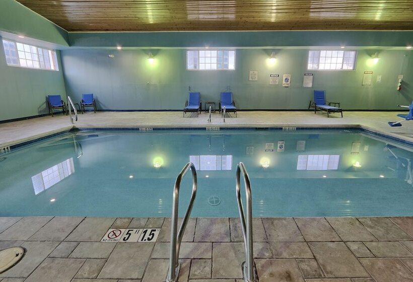 هتل Holiday Inn Express Santa Rosa, An Ihg