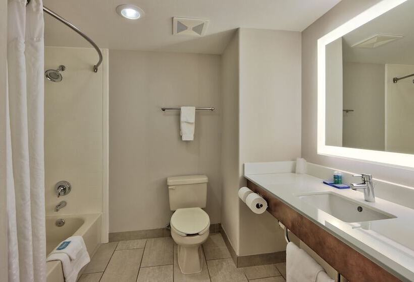 هتل Holiday Inn Express Santa Rosa, An Ihg