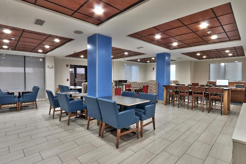 فندق Holiday Inn Express Socorro, An Ihg