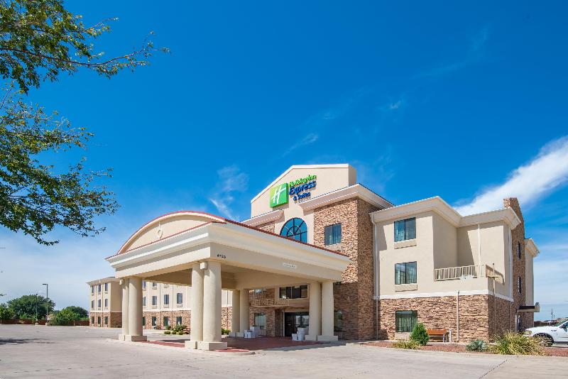 فندق Holiday Inn Express & Suites Clovis, An Ihg