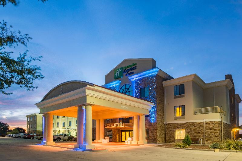 فندق Holiday Inn Express & Suites Clovis, An Ihg