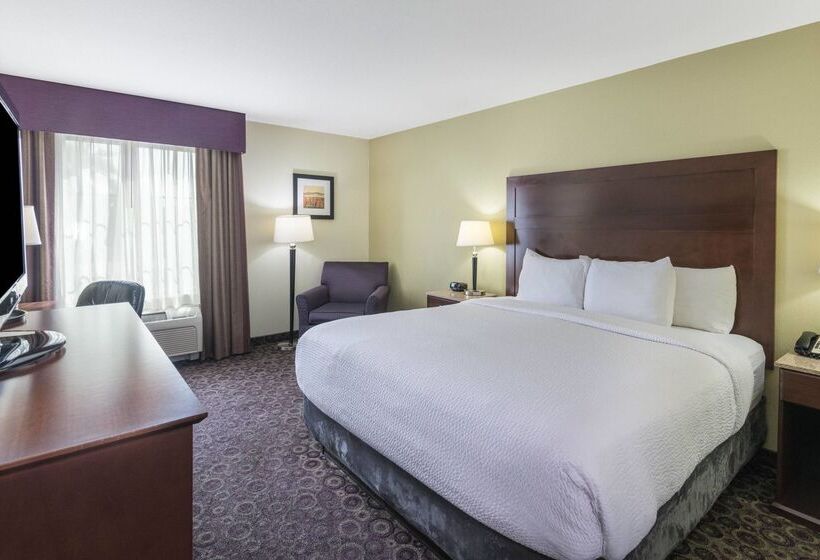 هتل La Quinta Inn & Suites By Wyndham Las Vegas Airport South