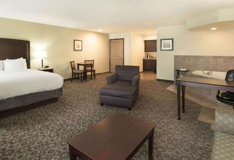 هتل La Quinta Inn & Suites By Wyndham Las Vegas Airport South