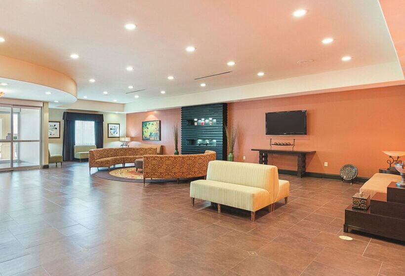 هتل La Quinta By Wyndham Woodway   Waco South