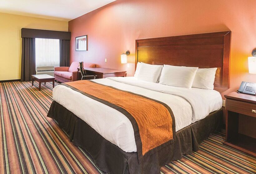 هتل La Quinta By Wyndham Woodway   Waco South