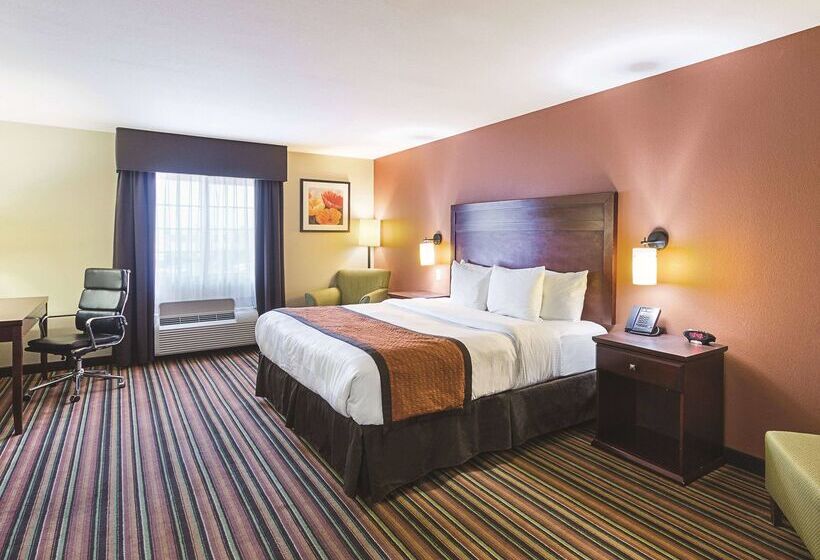 هتل La Quinta By Wyndham Woodway   Waco South
