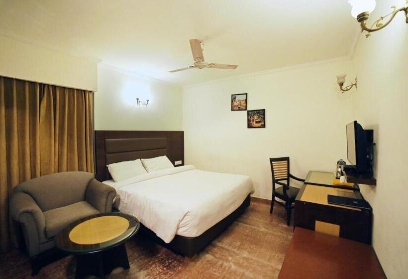 Fotos del hotel Hotel Meraden Grand:  4