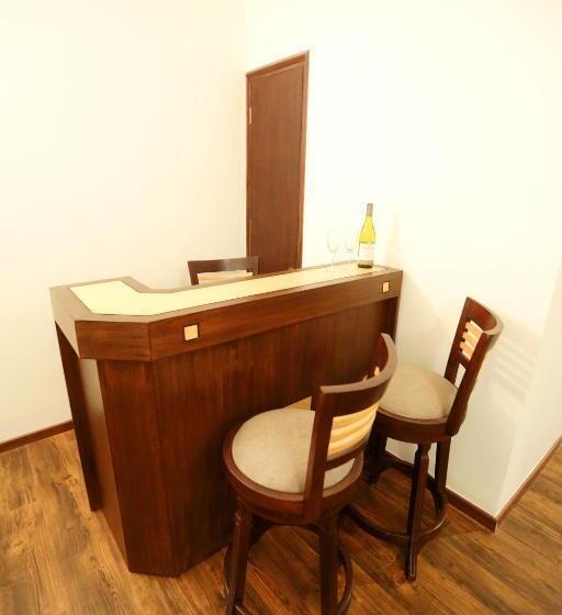 Fotos del hotel Hotel Meraden Grand:  32