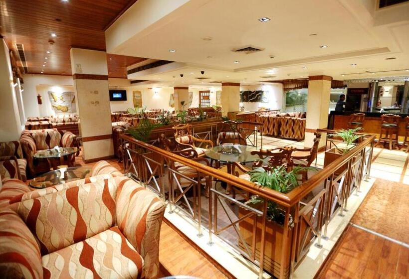 Fotos del hotel Hotel Meraden Grand:  44