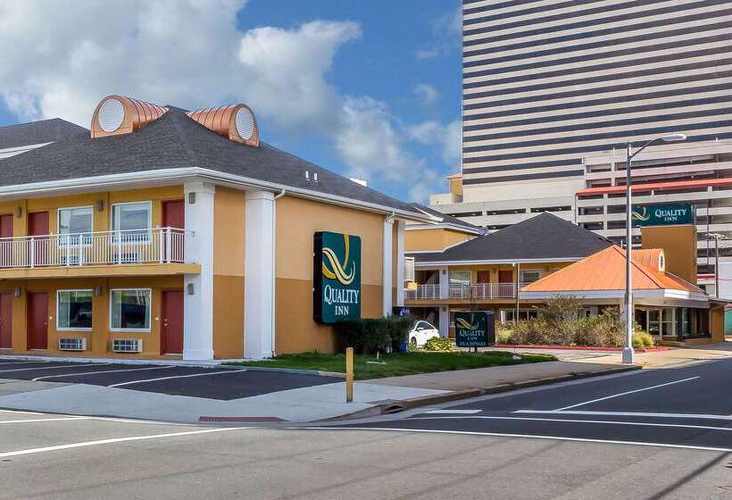 هتل Quality Inn Flamingo