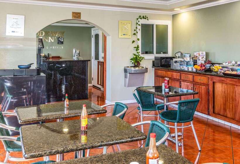 호텔 Rodeway Inn On Historic Route 66