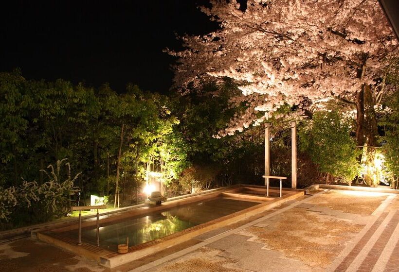 هتل Yuzanso